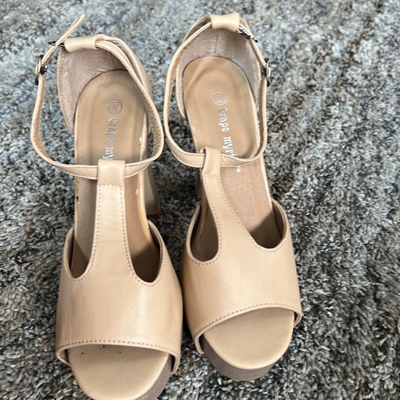 Platform Stiletto Sandals - Picture 3 of 9